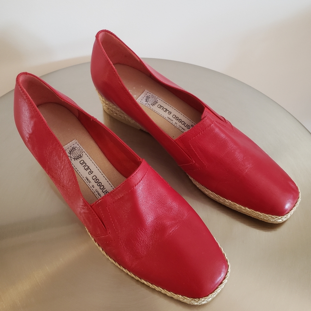 Andre Assous slip on wedge shoe